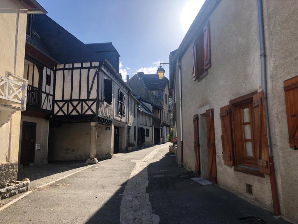 Agreable Maison Au Centre D'Arreau Pour 8 Pers Luaran gambar
