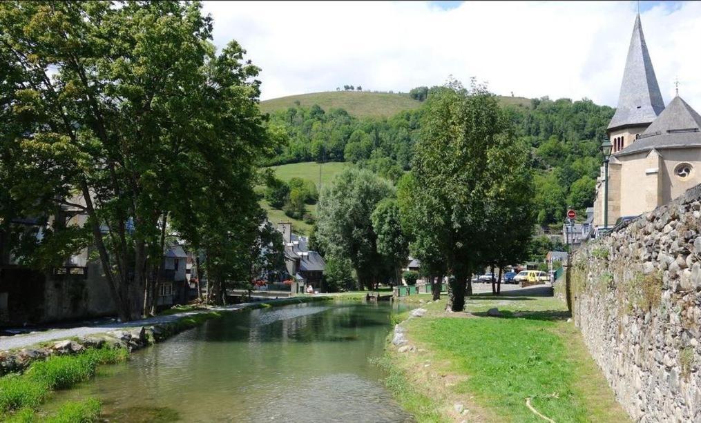 Agreable Maison Au Centre D'Arreau Pour 8 Pers Luaran gambar