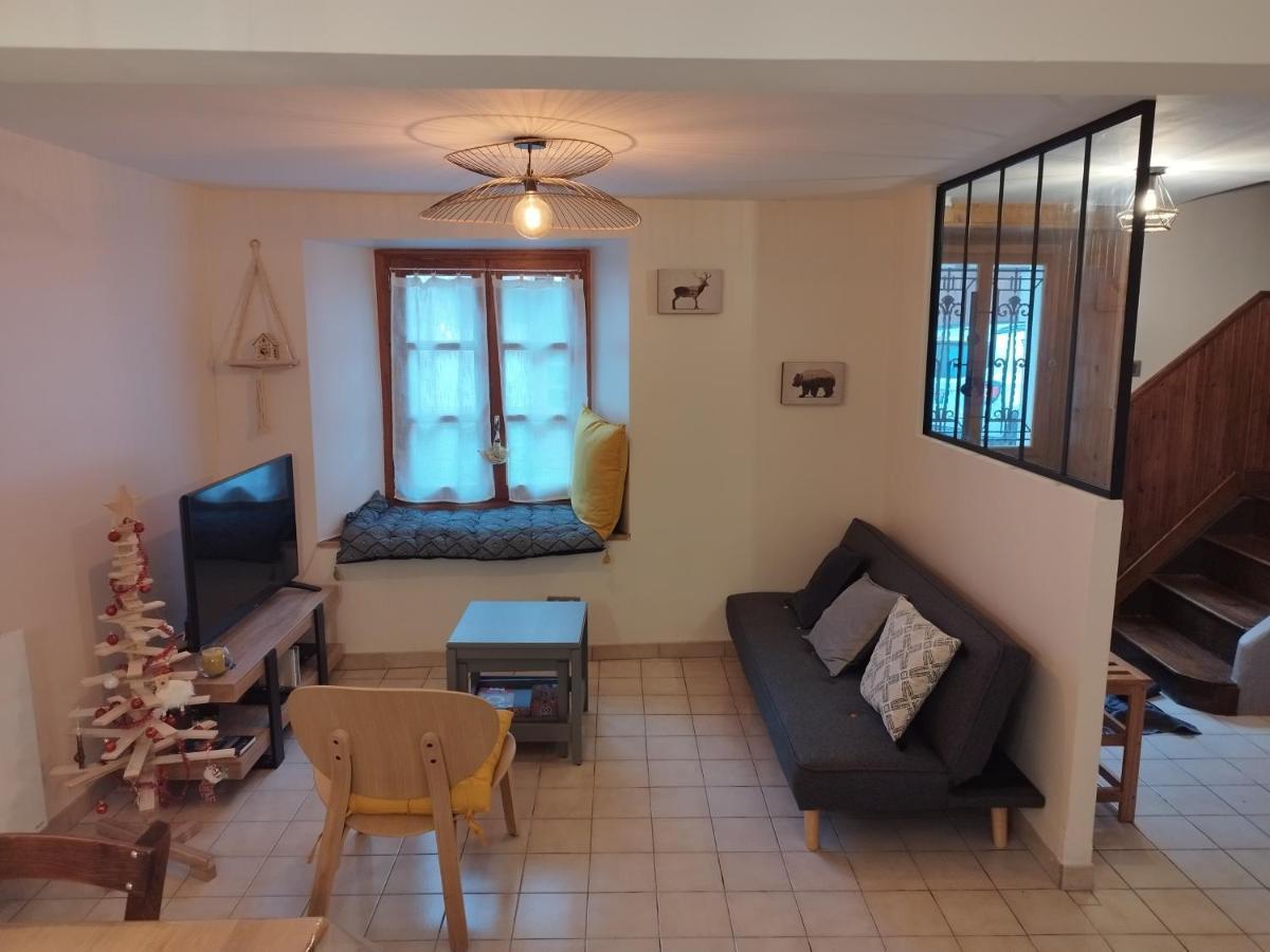 Agreable Maison Au Centre D'Arreau Pour 8 Pers Luaran gambar